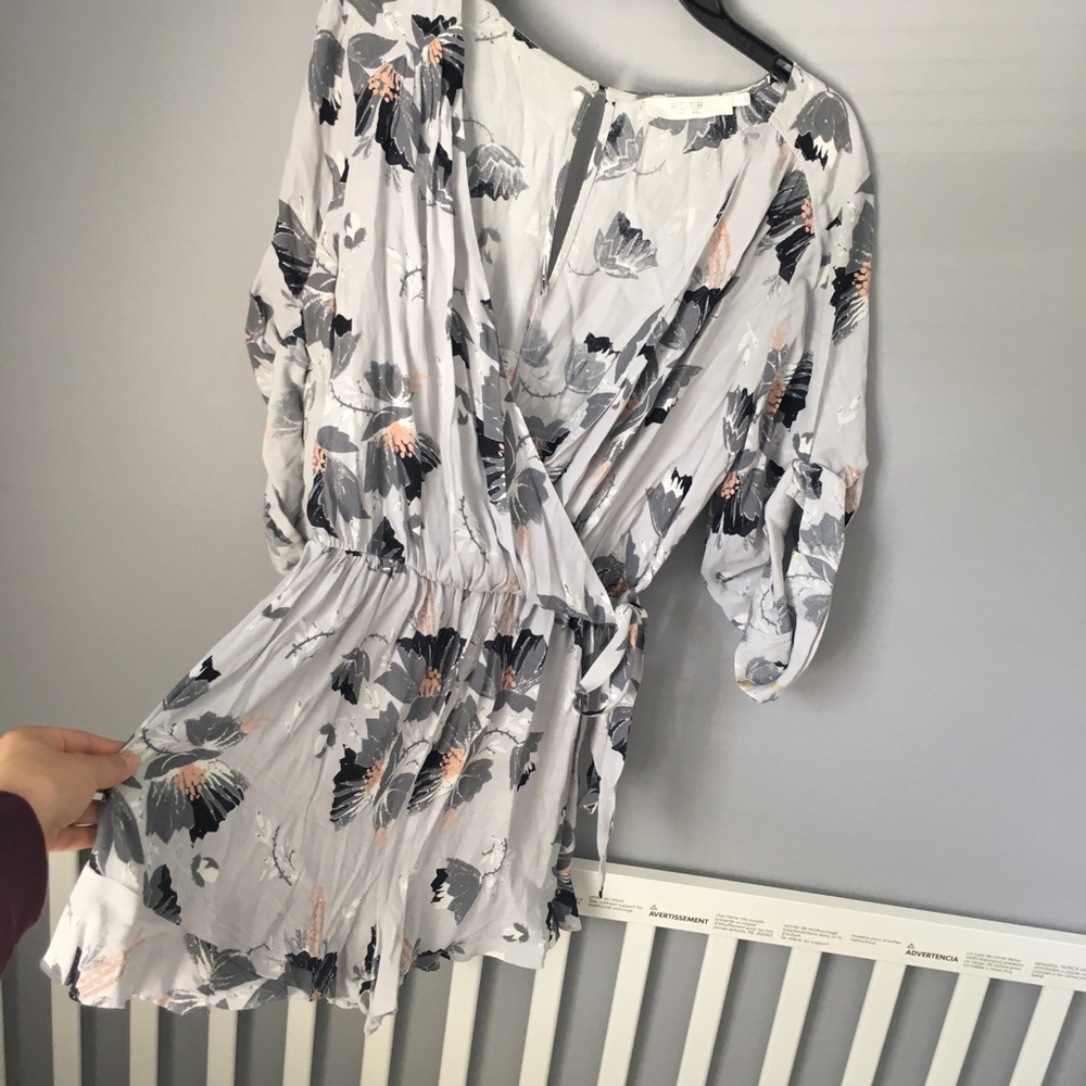 B.2 ASTR romper - Picture 7 of 8